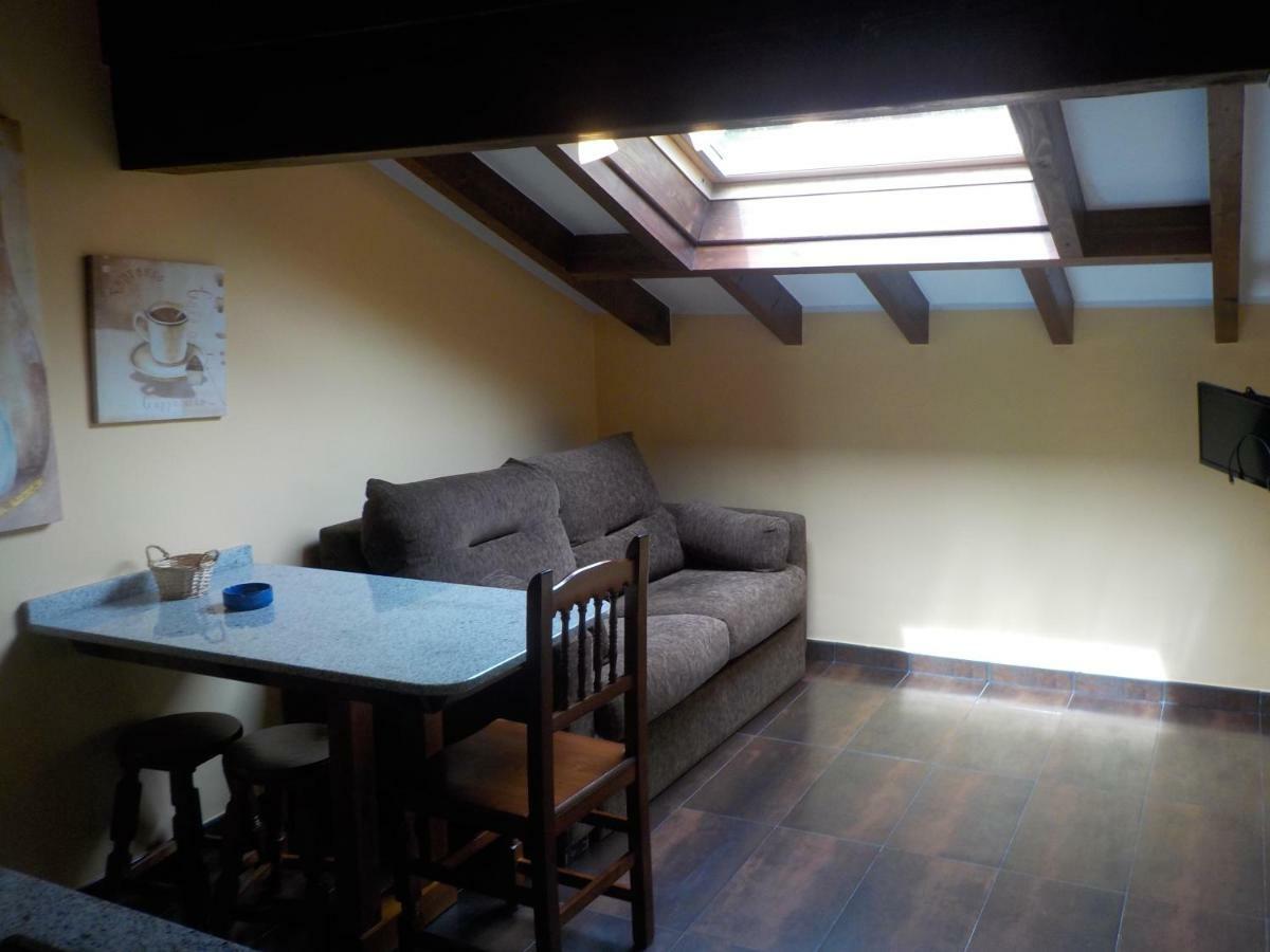 Apartamentos Rurales La Husteriza Ruenes Eksteriør bilde